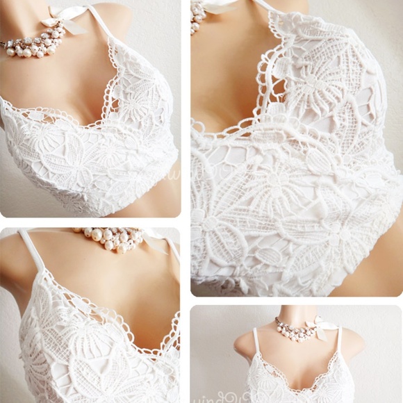 ❌Sold out❌ Crochet Lace Cropped Bralette Top - Picture 4 of 8